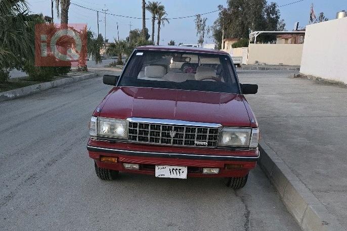 تۆیۆتا کراون